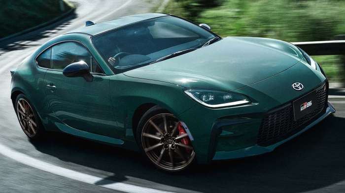 Toyota:   GR86    Ridge Green!